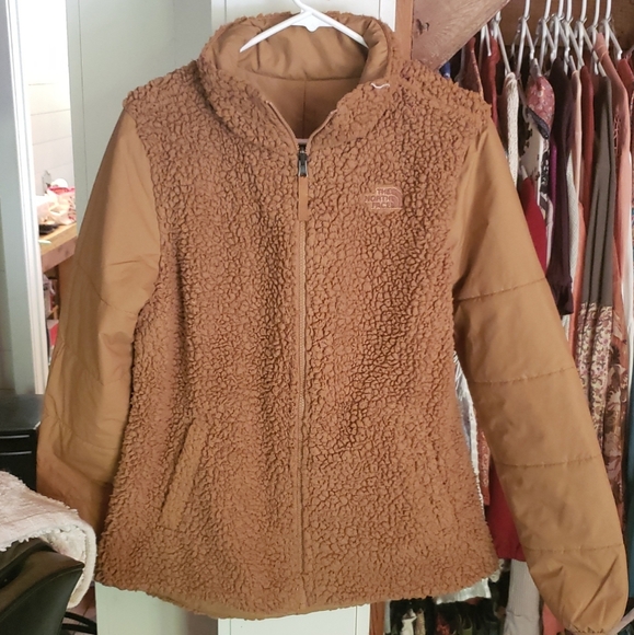 North Face Jacket - Picture 9 of 10